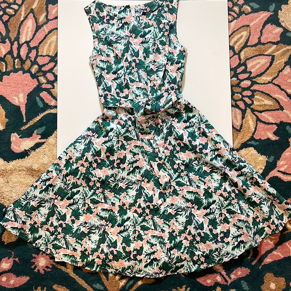 ARANEE spandex dress full skirt sleeveless